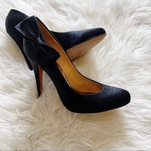 Badgley Mischka Black Satin Calton Bow Pumps Women’s Size 7.5